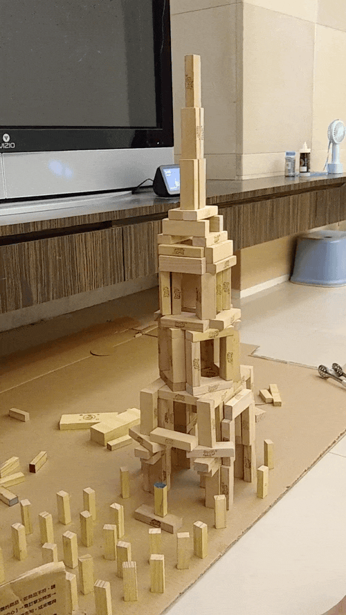 jenga-destruction-63.gif